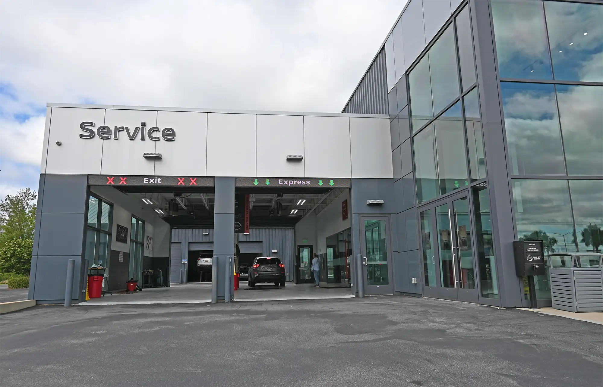 Sandy Sansing Nissan